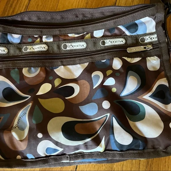 LeSportsac Bag & Makeup Pouch - Picture 5 of 9